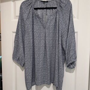 Ava Christine Women's Blue Patterned Top